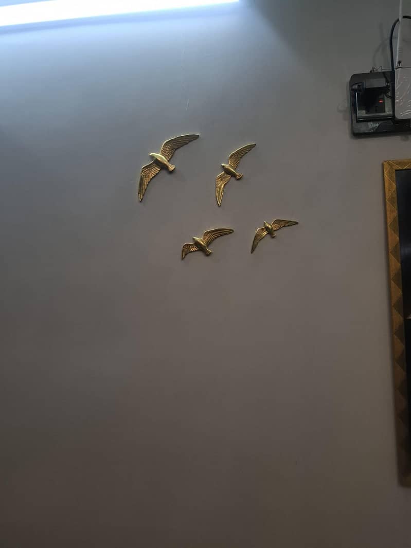 decor item for sell

                                                            alt=