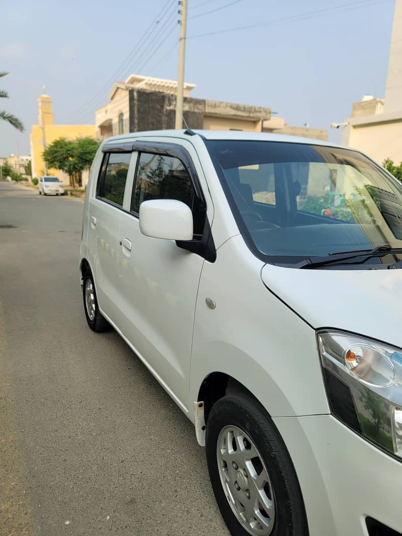 Wahon R VXL 21

                                                            alt=