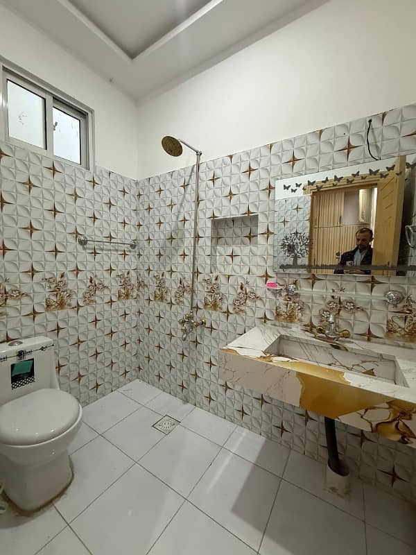 5 Marla Luxury Tripple Story House For Sale Located at Warsak Road Executive Lodges Peshawar

                                                            alt=