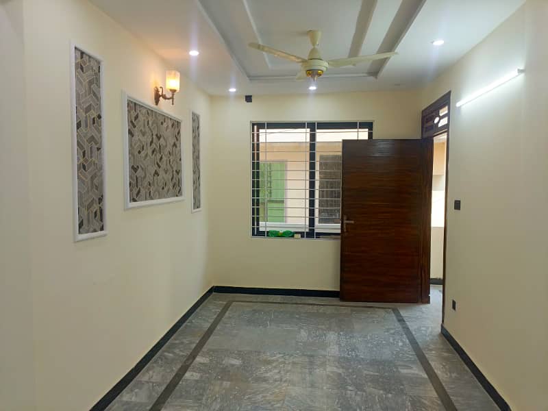 Brand New Double Storey House For Sale In Koral Town Near Gulberg Greens Imtiaz Mall

                                                            alt=