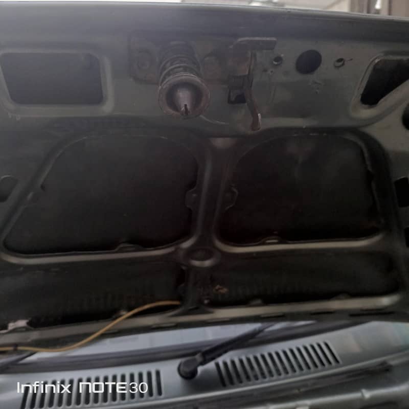 Mehran vx 2013 location chishtian city

                                                            alt=