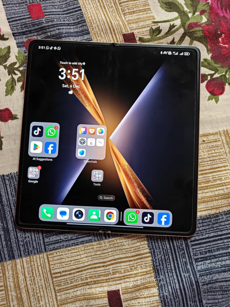 Honor Magic V3 Red Colour

                                                            alt=