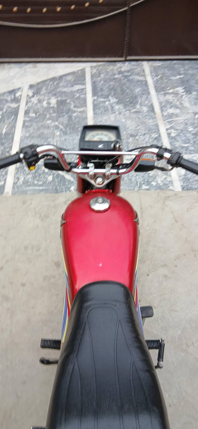 I am selling my cd 70

                                                            alt=