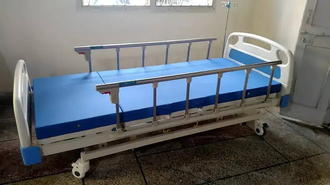 Patient Bed for home use simple & easy to operate

                                                            alt=