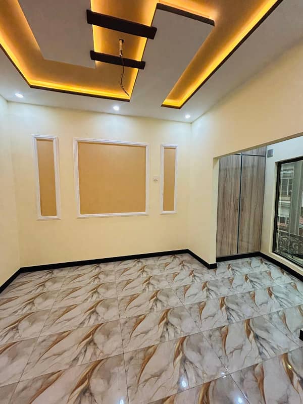 5 Marla Luxury Double Heighted House For Sale Located At Warsak Road Executive Lodges Peshawar

                                                            alt=