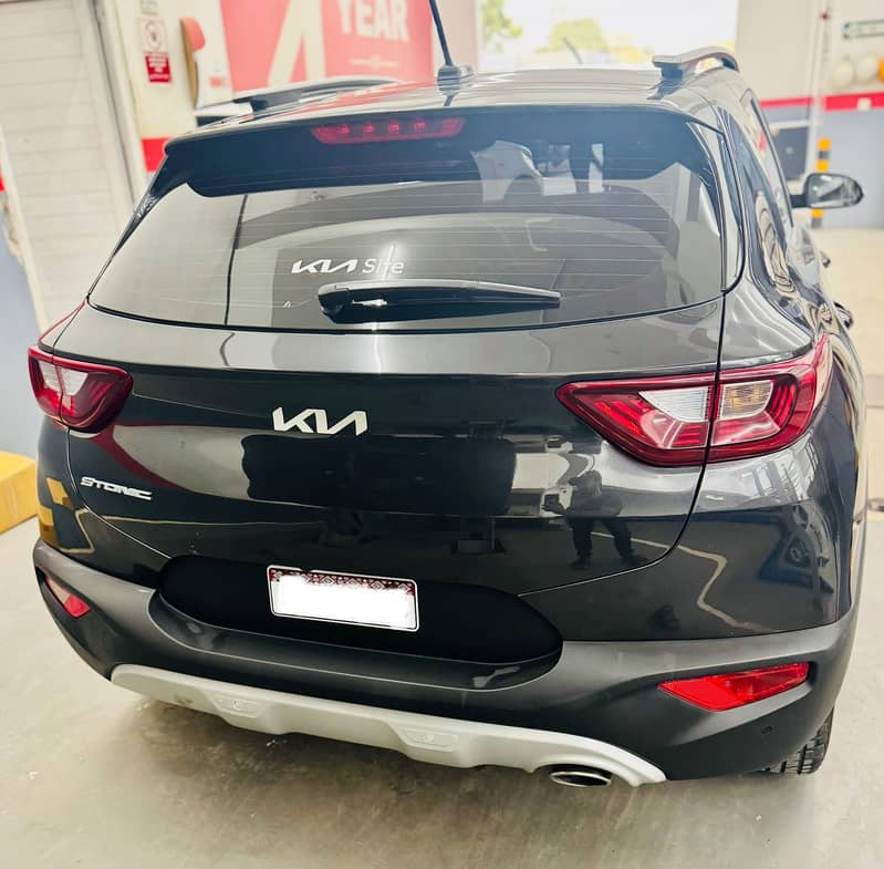 Kia Stonic EX+ 2023 | Sunroof

                                                            alt=