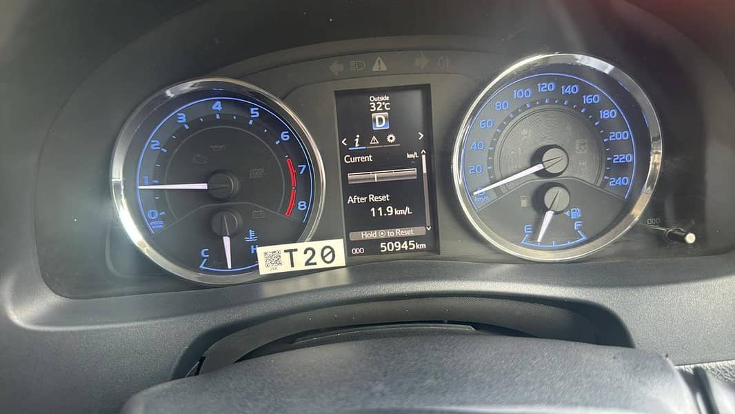 Toyota Corolla Altis Grande 2022

                                                            alt=