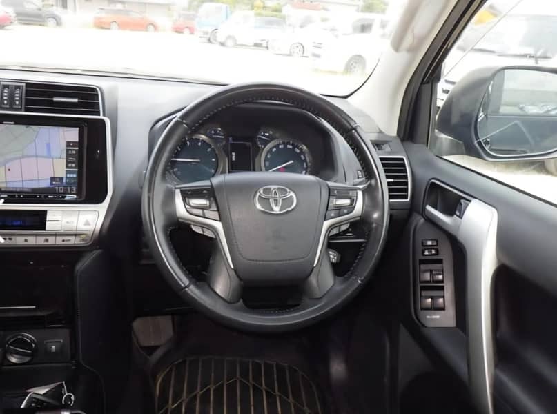 Toyota Land Cruiser Prado TXL Black edition

                                                            alt=