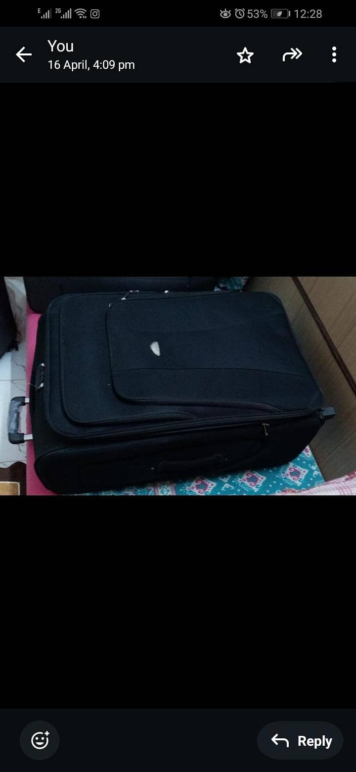 Travelling Bag

                                                            alt=