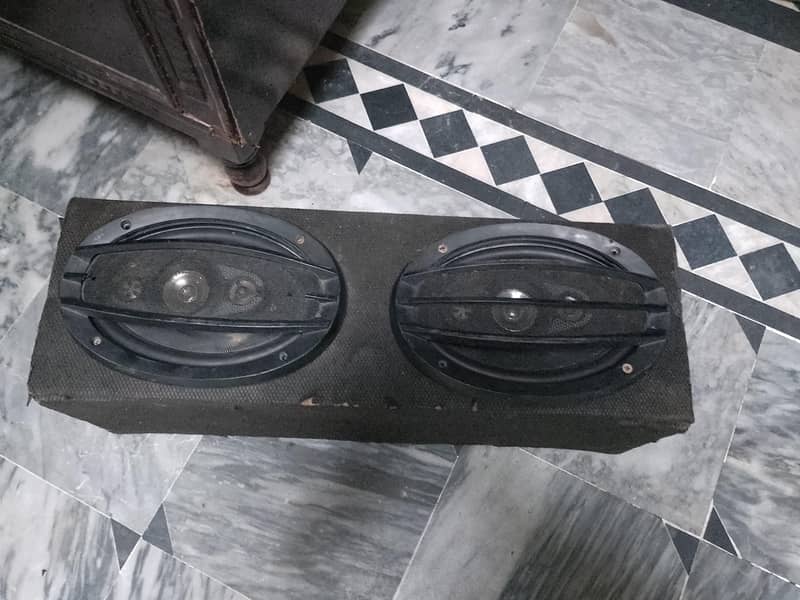 Car Speakers With Box

                                                            alt=