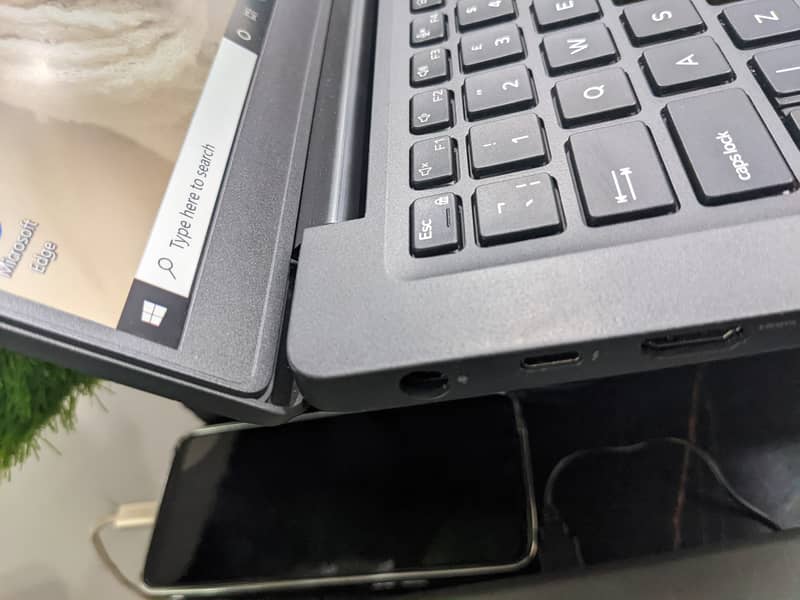 Dell Latitude 7400 i5 8th Gen 8GB RAM 256GB SSD Thin Bezzel's Laptop!

                                                            alt=