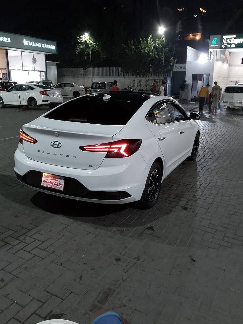 Rent a Car/Car Rental/Self Drive rent a car without driver/Honda/yaris

                                                            alt=