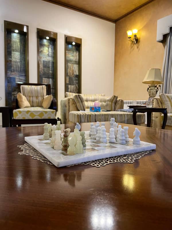 Brand New fully furnished kanal basement house 7 bedroom phase 5 bahria town Rawalpindi

                                                            alt=