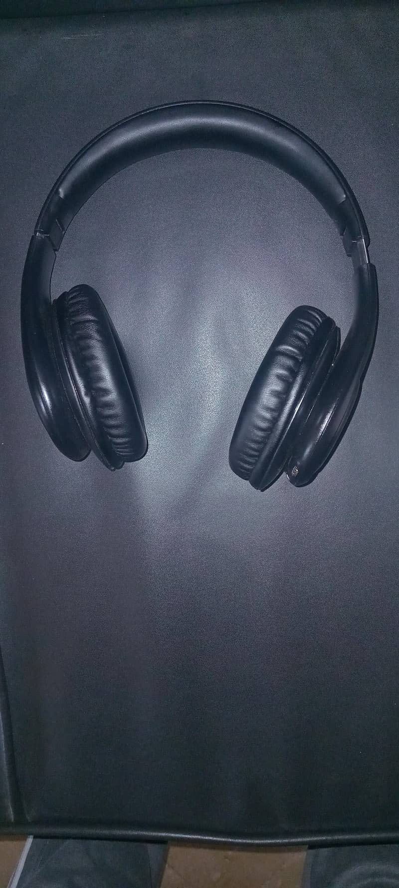 iJoy Headphone

                                                            alt=