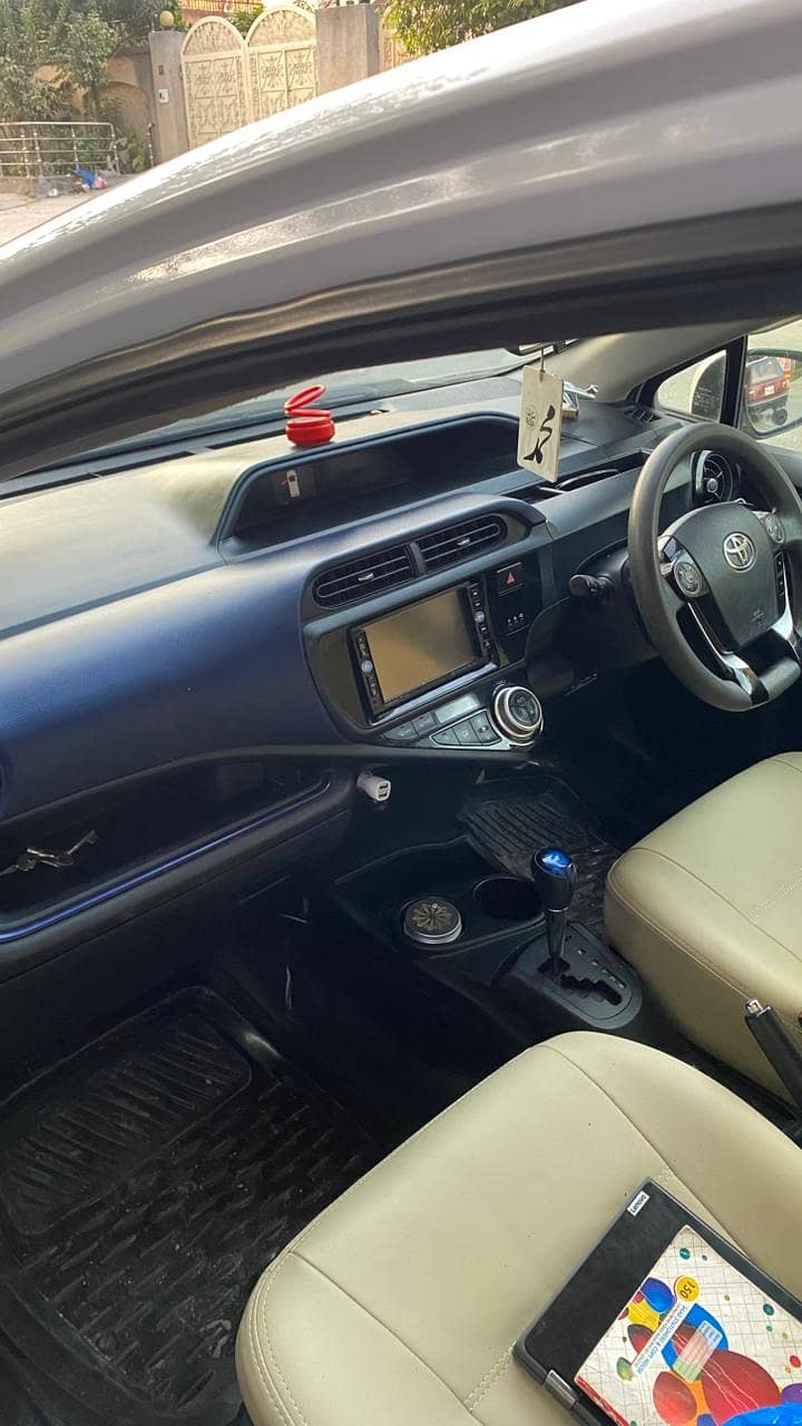 Toyota Aqua 2017

                                                            alt=