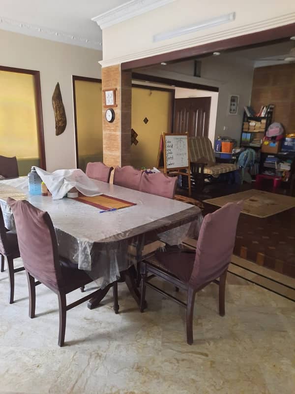 SPACIOUS APARTMRNT FOR SALE IN BLOCK 4 CLIFTON KARACHI

                                                            alt=