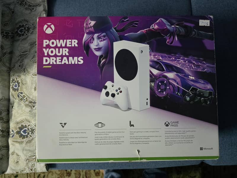 Xbox Series S White – 500GB | 2 Controllers | Mint Condition

                                                            alt=