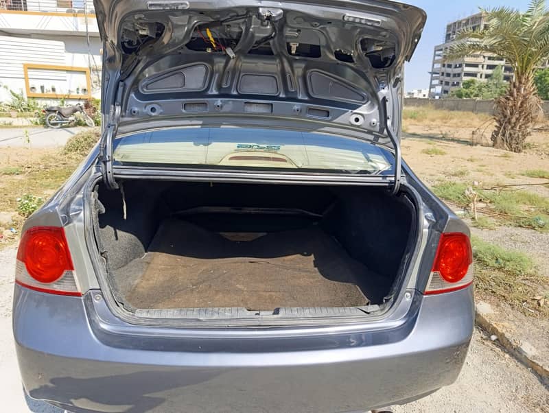 Honda Civic VTi Oriel (Reborn)

                                                            alt=