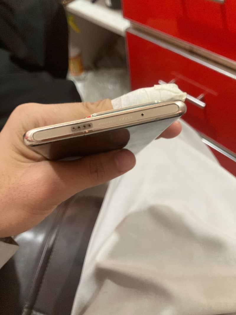 infinix zero 30

                                                            alt=