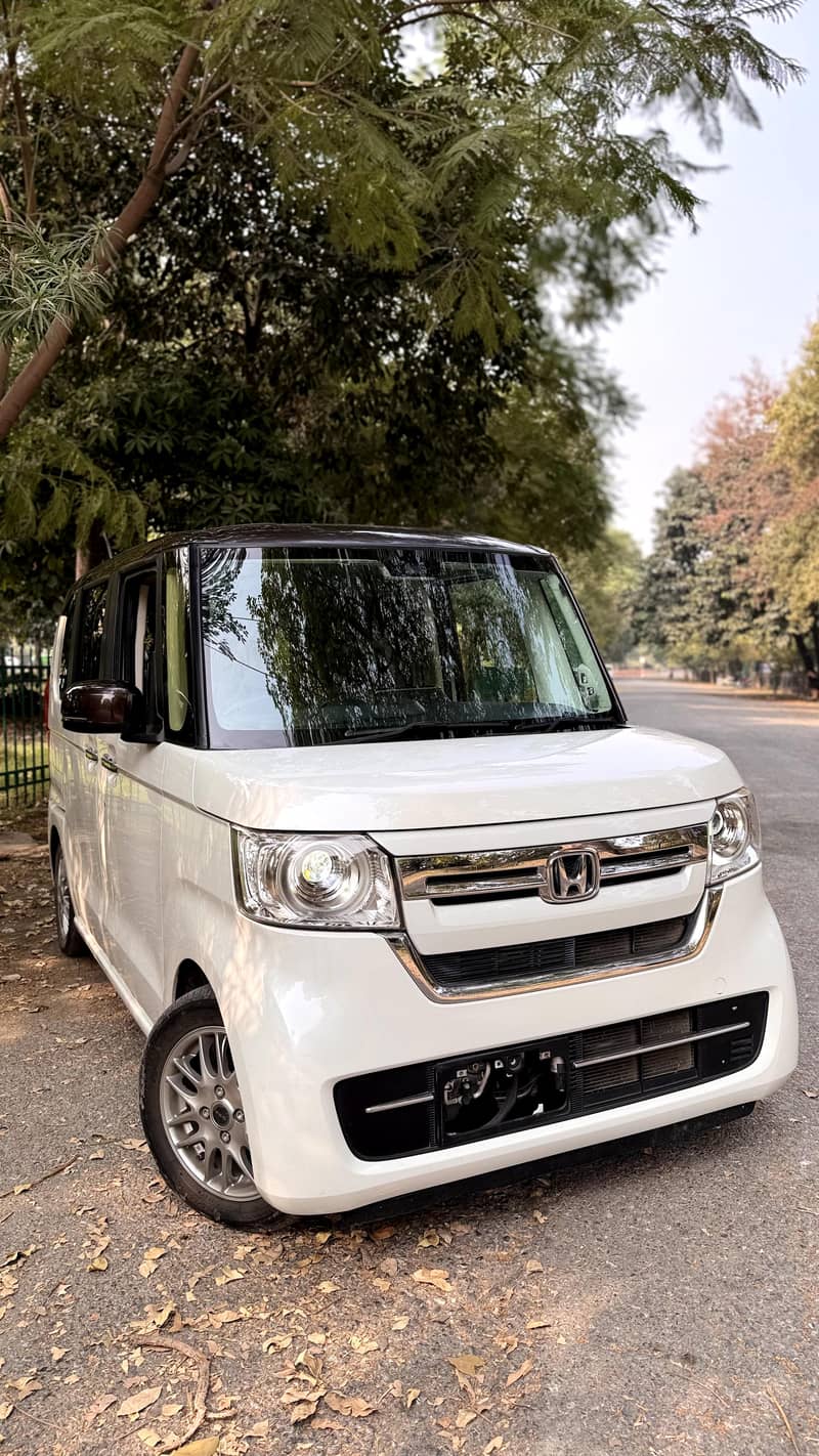 Honda N Box

                                                            alt=