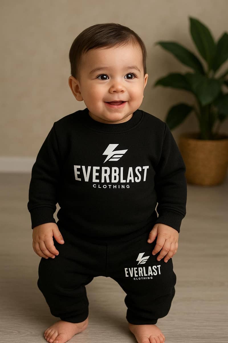 Black color Tracksuite for baby boy

                                                            alt=