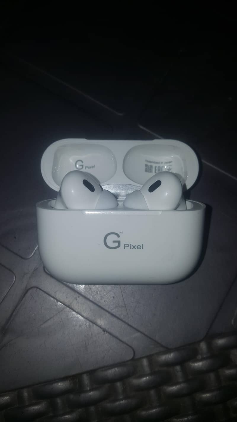 all okay hai battery time bhi achcha hai no box no charger price 1800

                                                            alt=