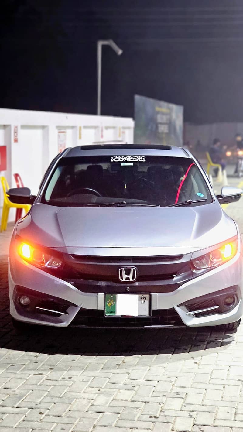 Honda Civic 2017 – Silver Color – Excellent Condition

                                                            alt=