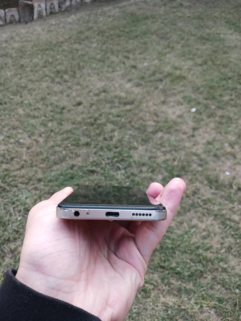 Infinix Smart 8

                                                            alt=