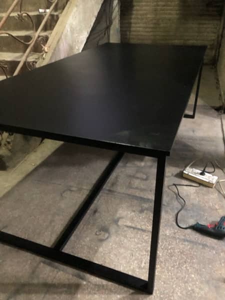 Conference Table/ Meeting Table

                                                            alt=