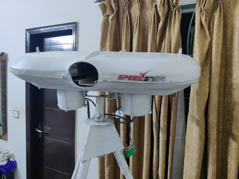 Bowling machine /Automatic Bowling Machine /Practice Machine

                                                            alt=