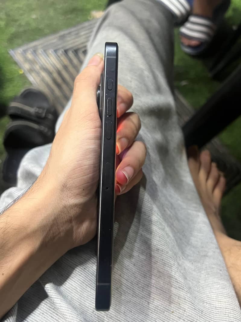 iPhone 16 pro max 256gb 2 months sim time

                                                            alt=