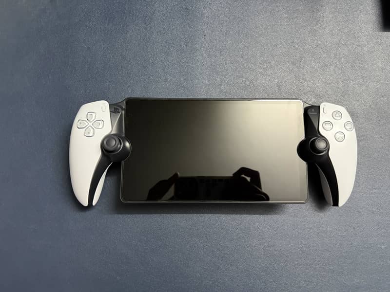 Playstation Portal (PS Portal)

                                                            alt=