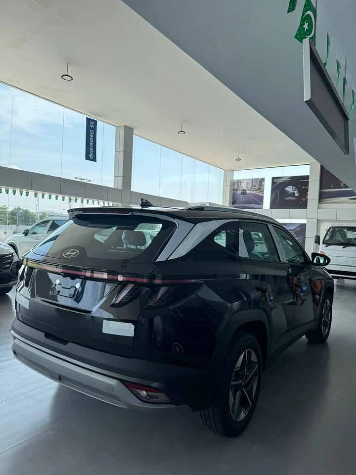 Hyundai Tucson AWD Signature EMI 2025

                                                            alt=