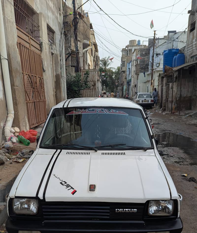 Suzuki fx 1985 engine new banaya hai karak pehli bar oil change hoga

                                                            alt=