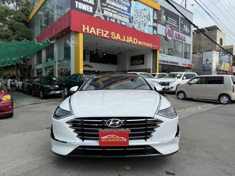 Hyundai Sonata 2022

                                                            alt=