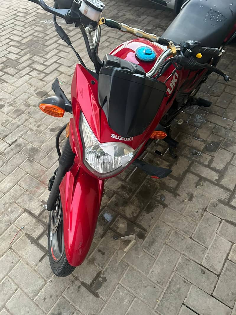 Suzuki GR 150 2024 Model | Totally Genuine | Brand New

                                                            alt=
