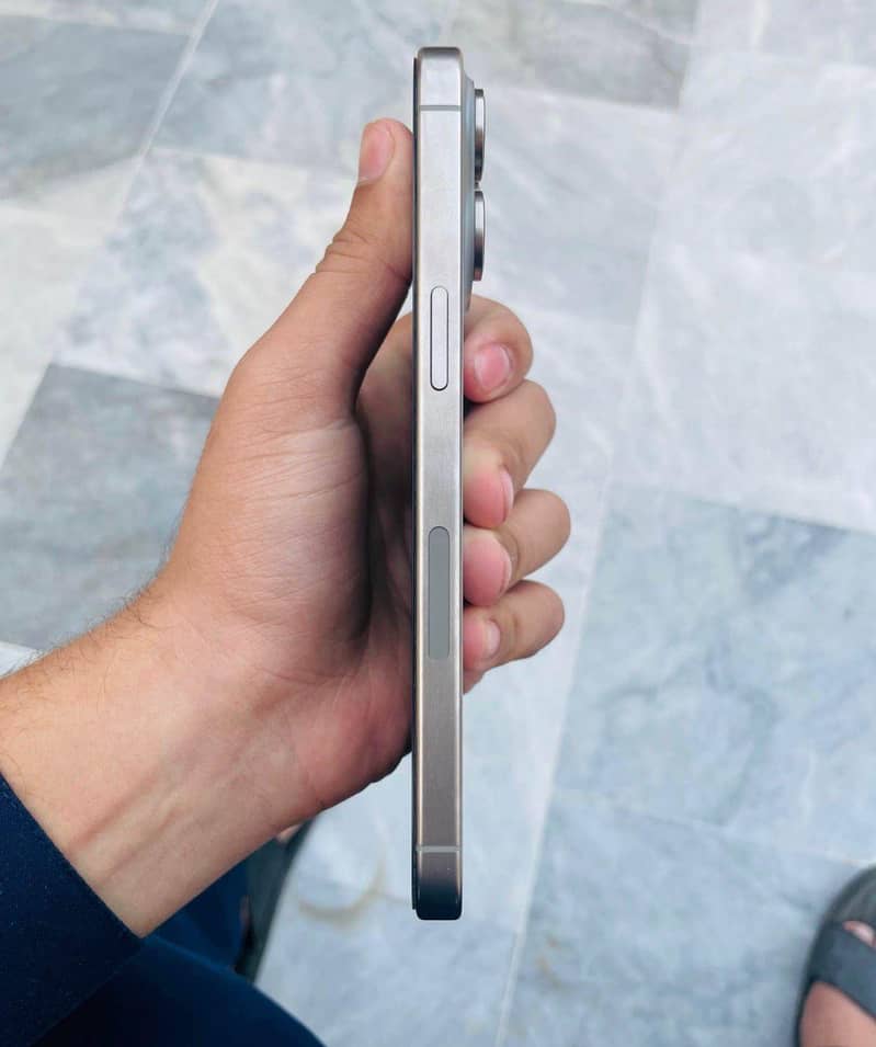 15 pro max 256jv 99Health 65 cycles box & cable 13 14 16 17 pro max

                                                            alt=