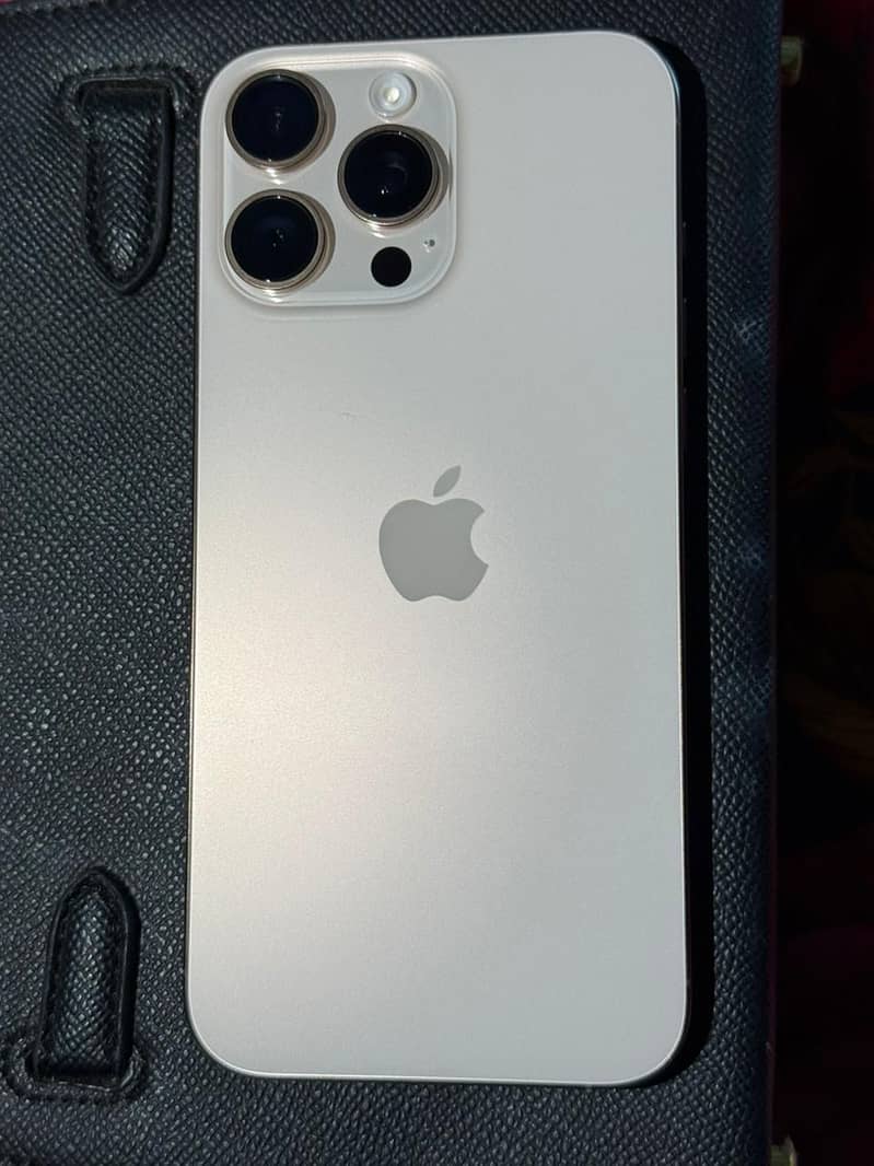 Apple iPhone 16 Pro Max jv

                                                            alt=