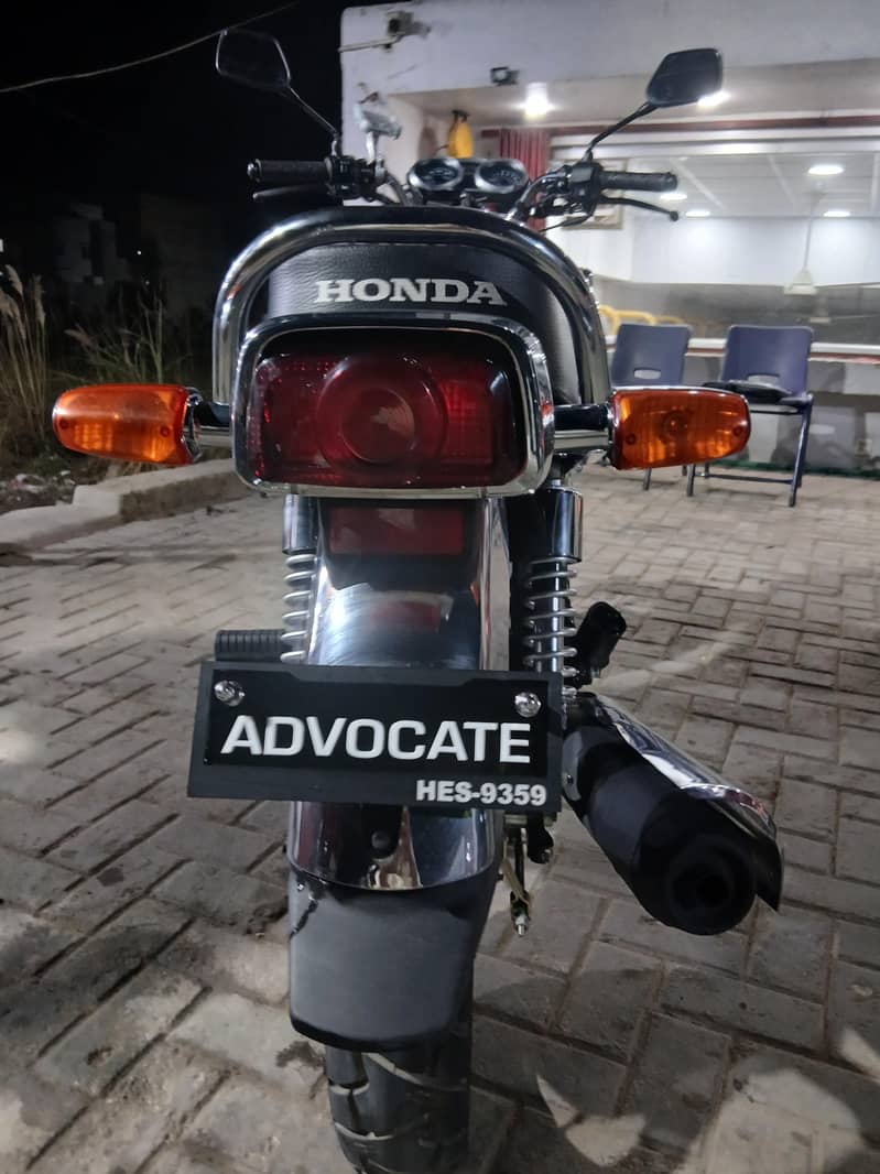 Honda CB150 | Model 2025 |

                                                            alt=