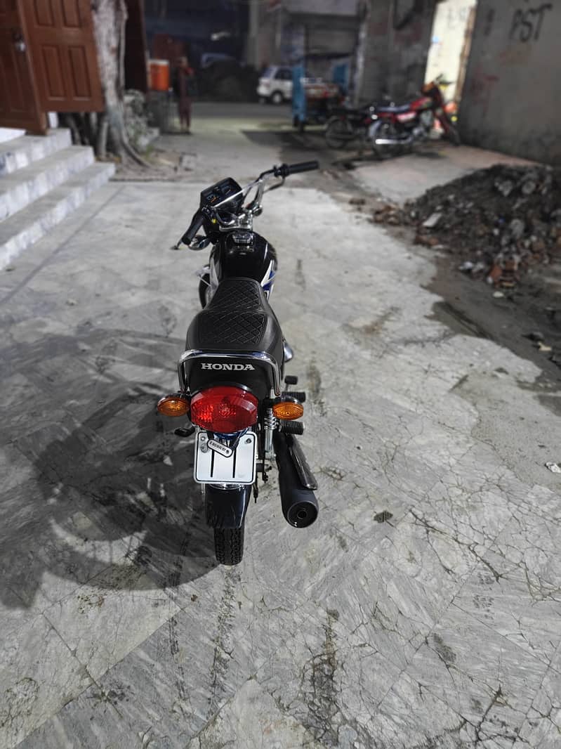 HONDA 125 URGENT SELL

                                                            alt=