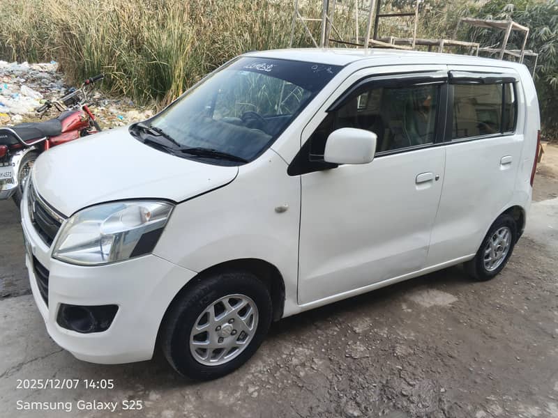 Suzuki Wagonr VXL almost genuine

                                                            alt=