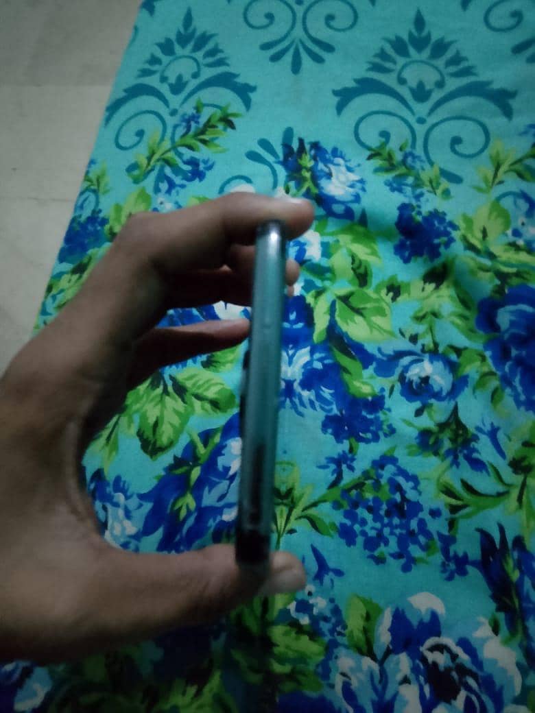 Moto z3 non pta

                                                            alt=