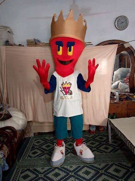 Puppet mascot cartoon costume maker inflatable balloon jumping castle

                                                            alt=