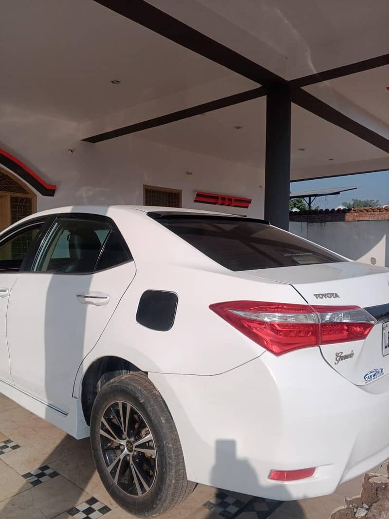 TOYOTA COROLLA ALTIS GRANDE 2016

                                                            alt=