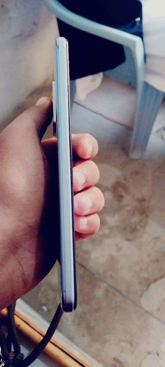 8/128. box charger sab hey bilkul ook pra hay

                                                            alt=