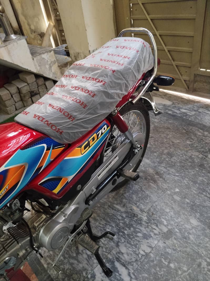 Honda cd 70

                                                            alt=