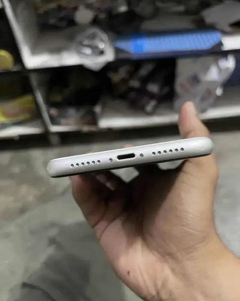 Iphone 11 pta for sale urgent

                                                            alt=