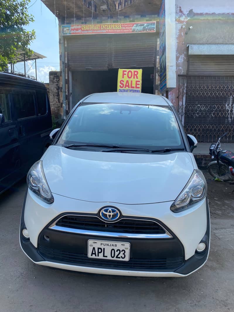 Toyota Sienta 2018

                                                            alt=