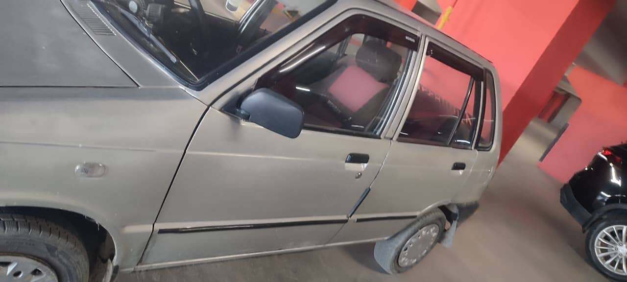 Suzuki Mehran VXR 2005

                                                            alt=