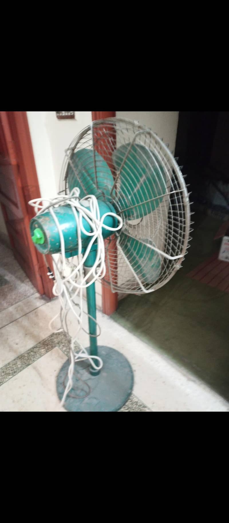 24" Pedestal Fan pakfan

                                                            alt=